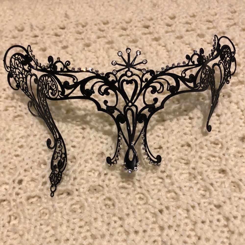 Masquerade mask, Fits Over Eyeglasses